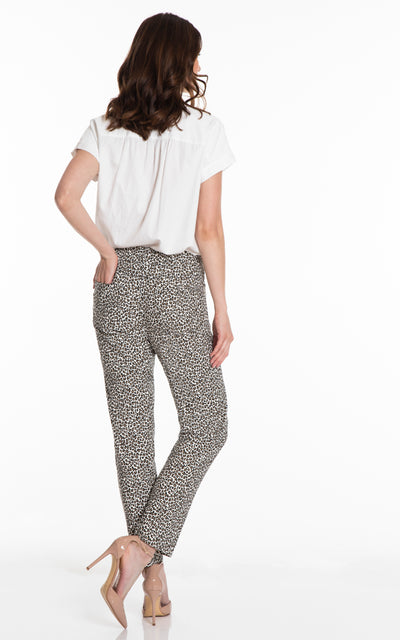 PRINT PULL-ON ANKLE PANT - Leopard Print