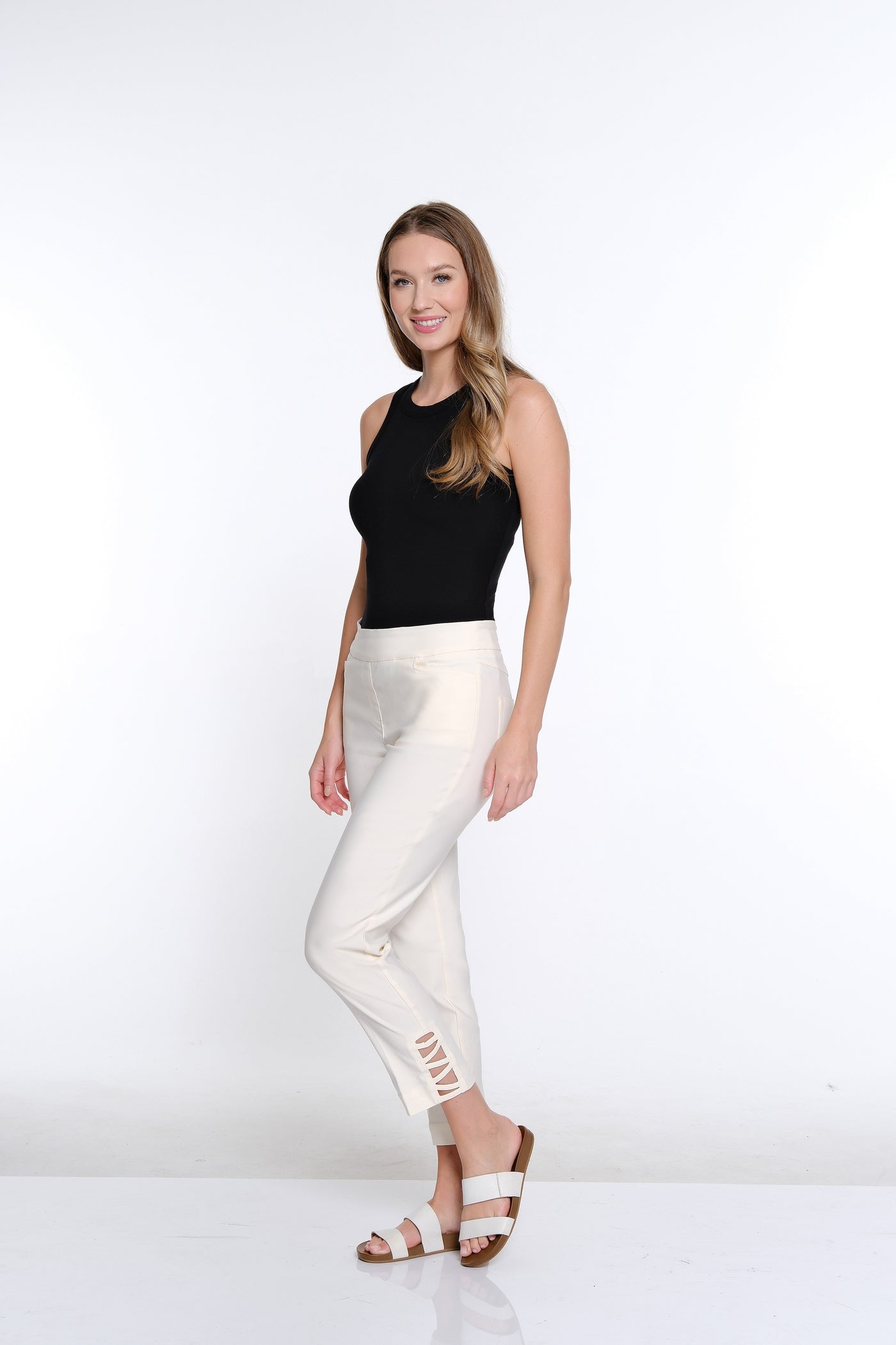 Ankle Pant w/ Strap Hem Vents - Ivory