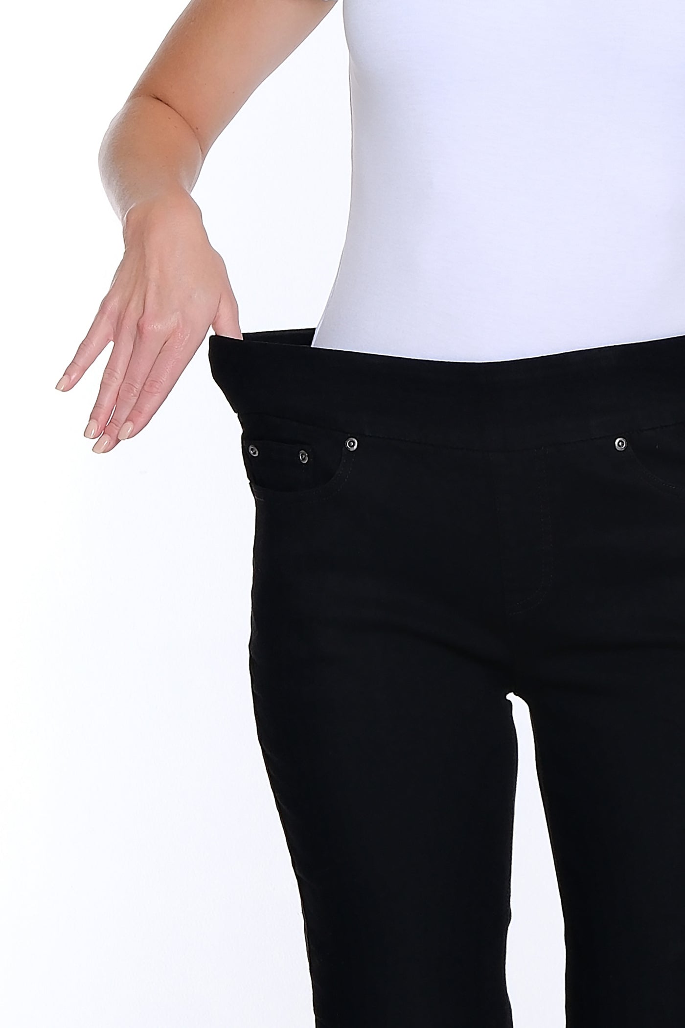 Fine Line Twill Ankle Pant with Eyelet Scallop Hem - Black