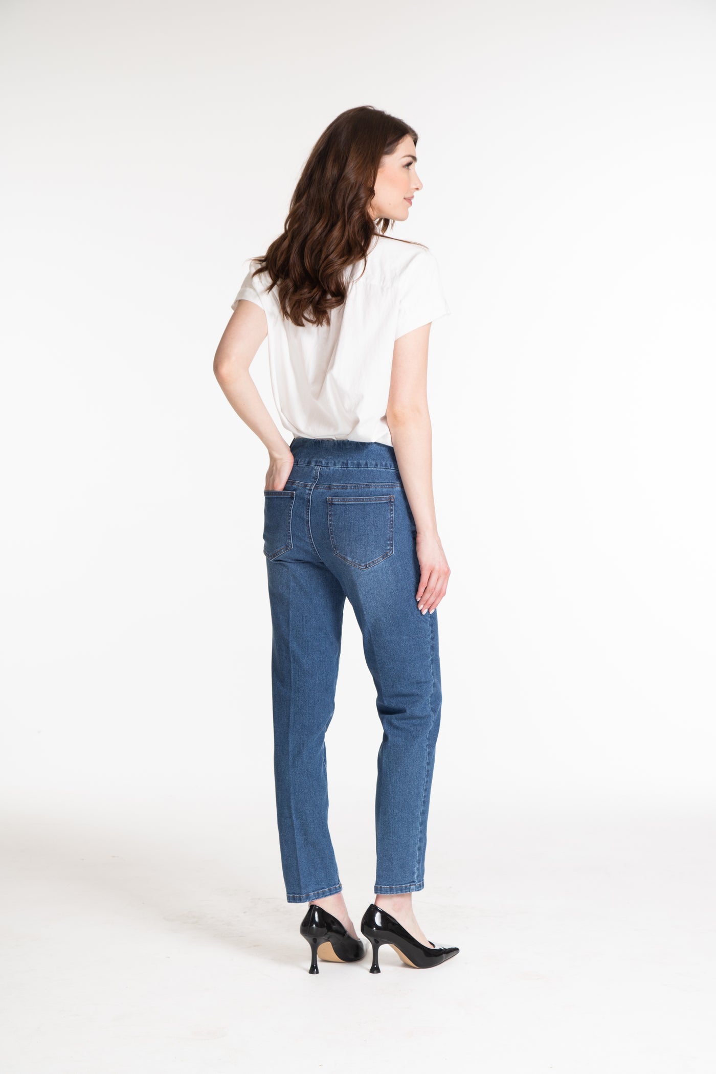 Pull-On Ankle Jean with Real Front & Back Pockets  - Medium Indigo
