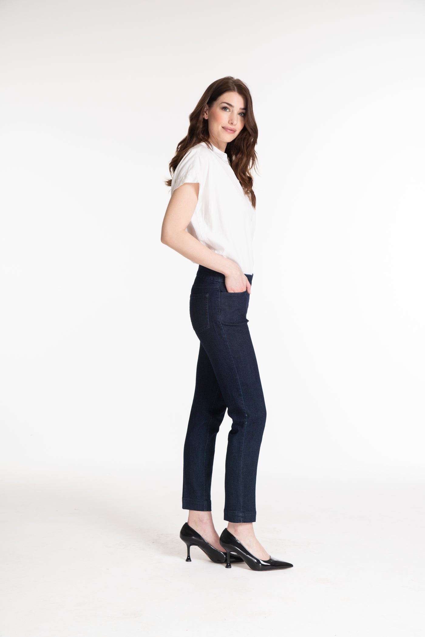 PULL-ON ANKLE PANT WITH REAL FRONT AND BACK POCKETS - Denim