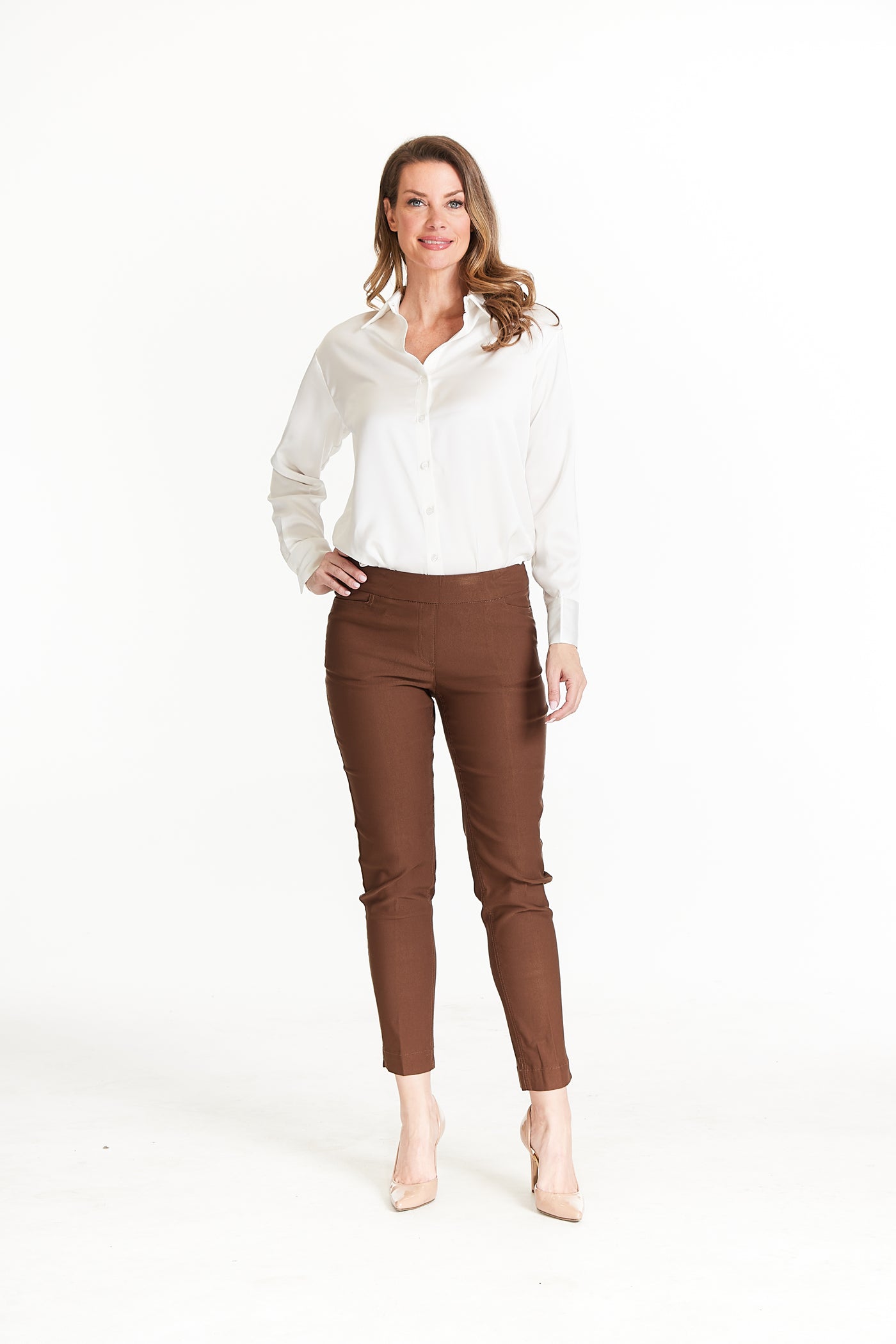 PULL-ON ANKLE PANT WITH REAL FRONT AND BACK POCKETS - Mocha