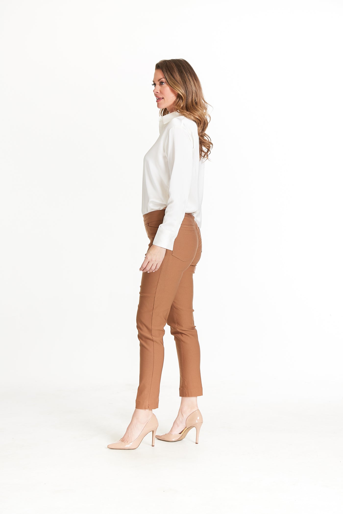 PULL-ON ANKLE PANT WITH REAL FRONT AND BACK POCKETS - Tobacco