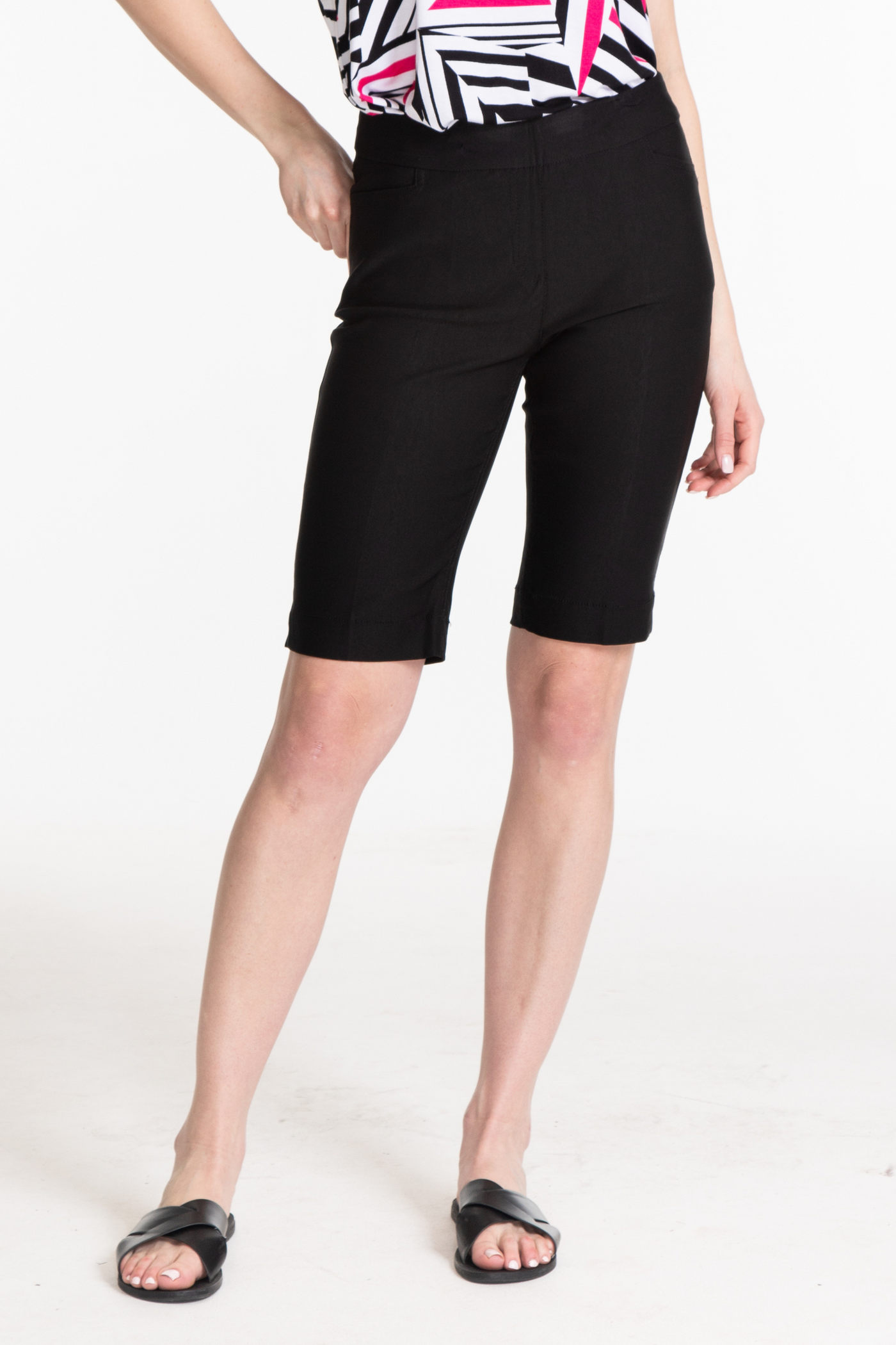 Pull-On Short With Real Front & Back Pockets - Black